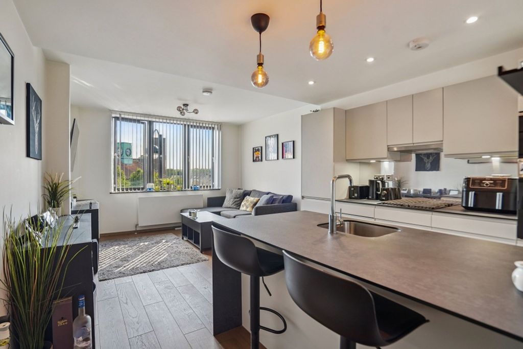 Property photo 3 of 20