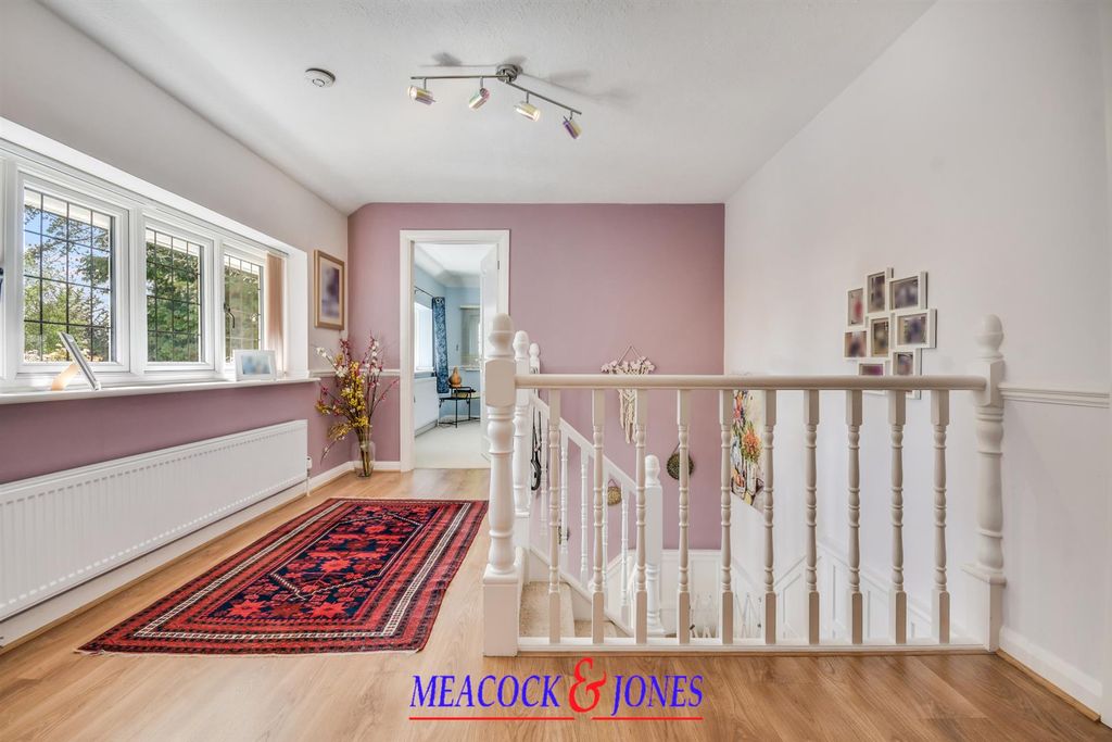 Additional image 15 of 5 bed detached house for saleHillwood Grove, Hutton Mount, Brentwood CM13