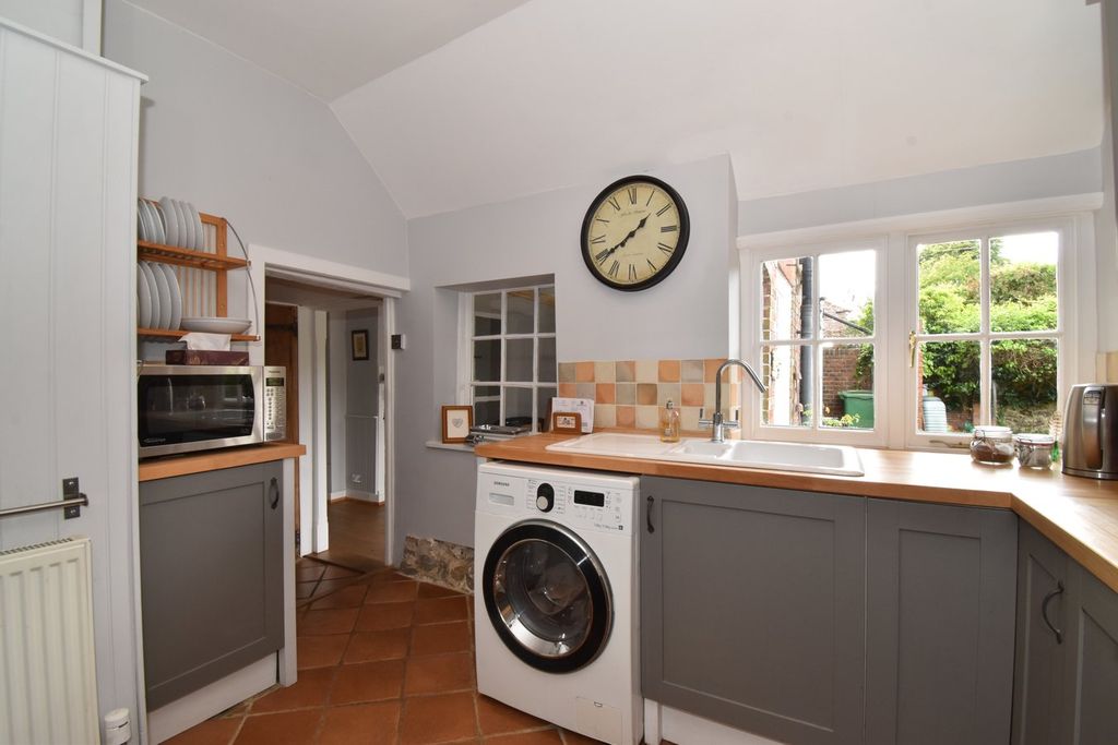 Property photo 3 of 18