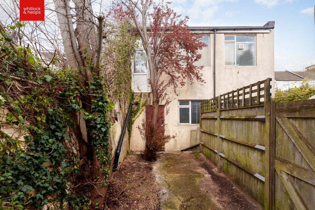 Property photo 1 of 5