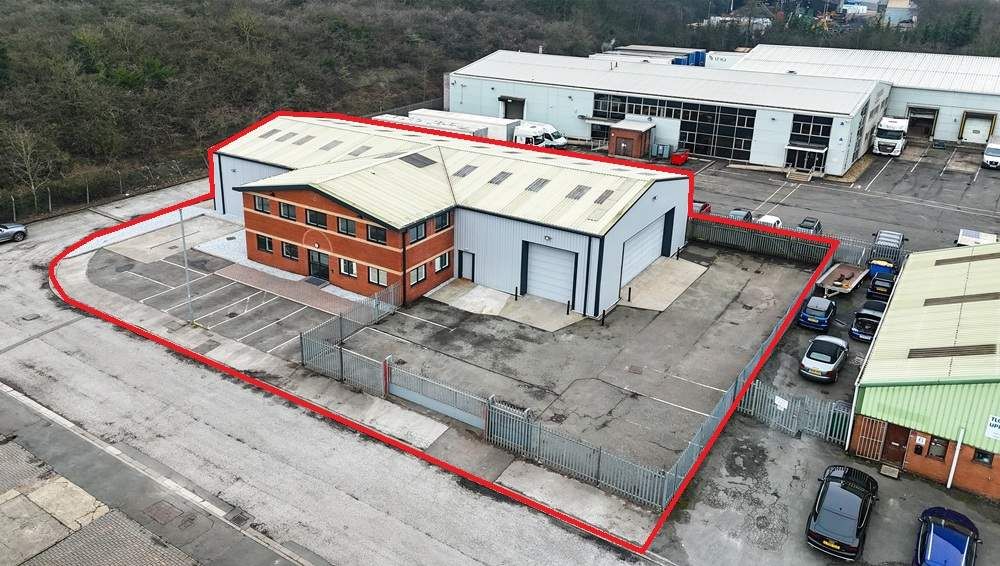 Property photo 1 of 18