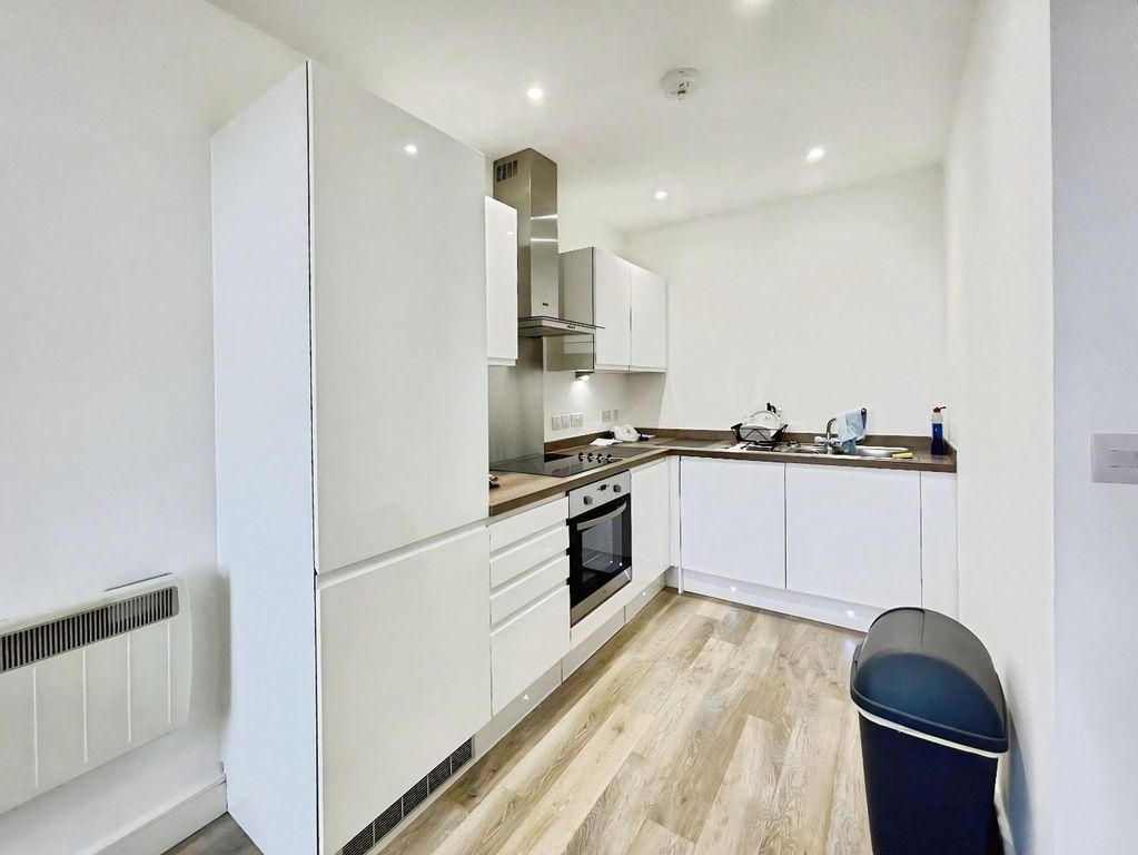 Property photo 2 of 5 60Eed9c5-Kitchen.Jpg