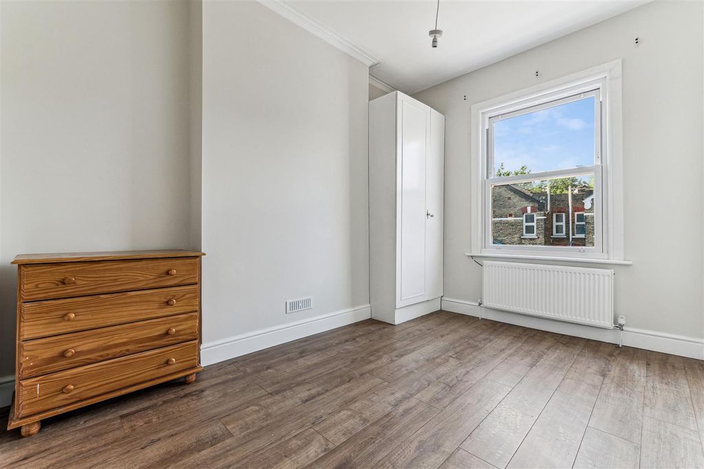 Property photo 3 of 8 4.Jpg