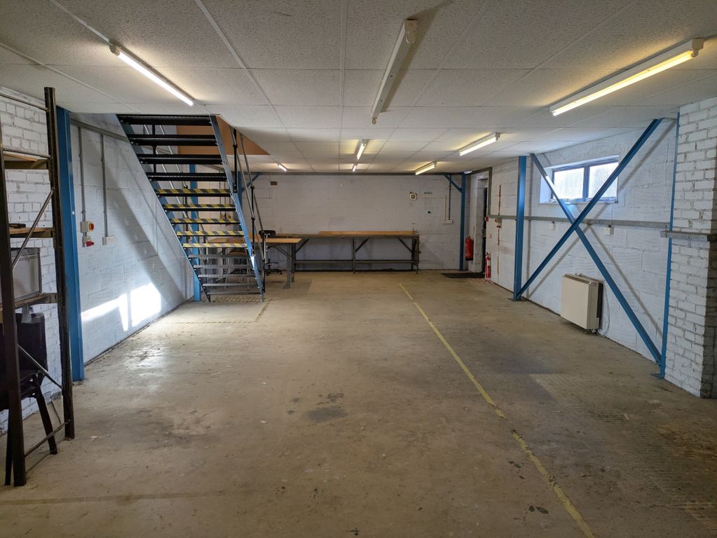 Property photo 3 of 7