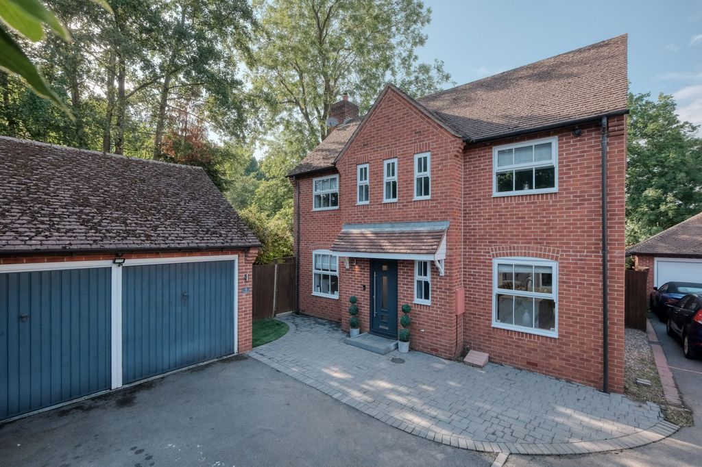 Property photo 1 of 29