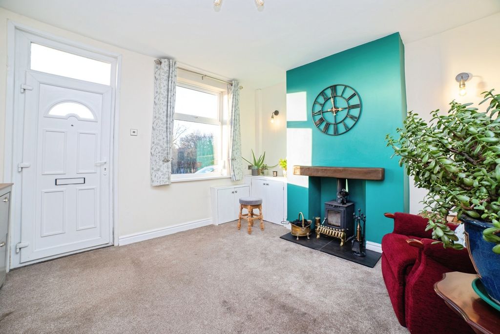 Property photo 3 of 18 Pbox-Img.Jpg