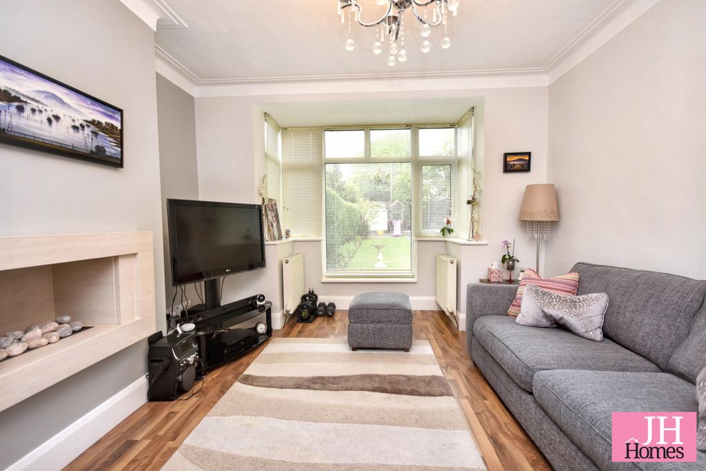 Property photo 3 of 24