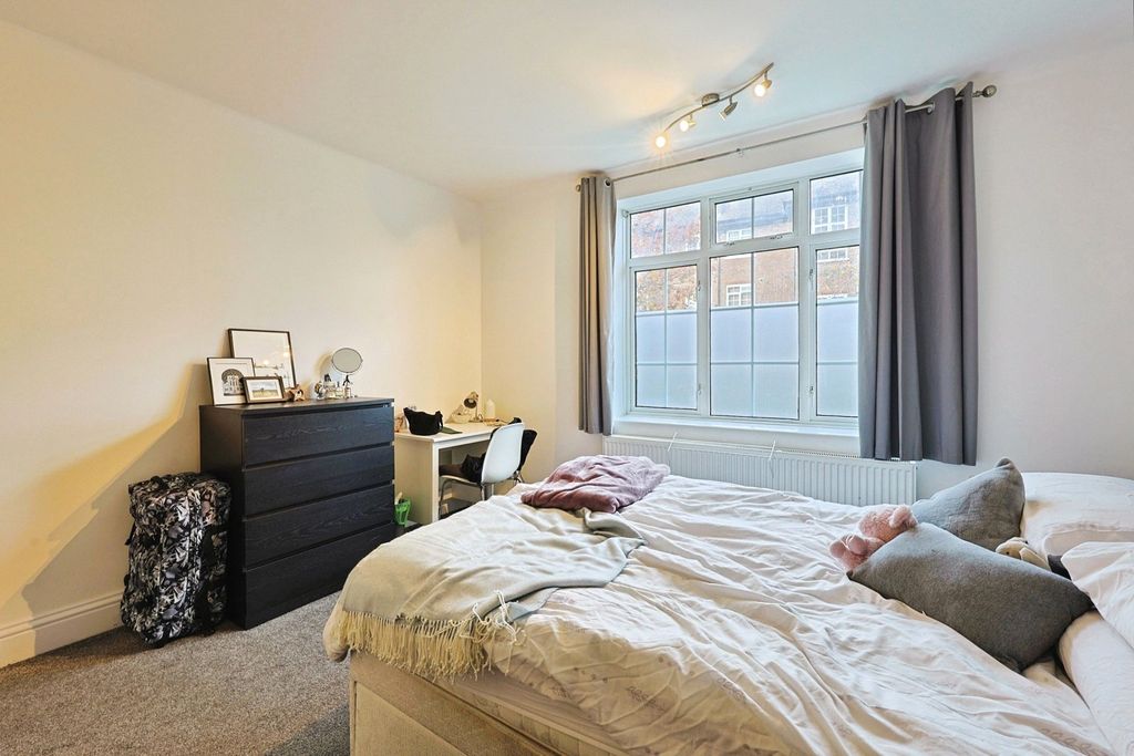 Property photo 3 of 17 Picture No. 23