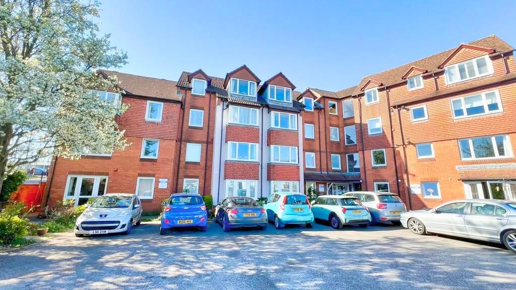 Property photo 1 of 15