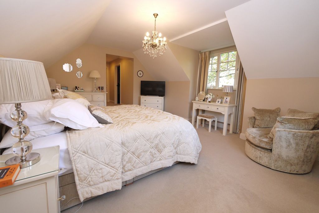 Additional image 24 of 4 bed detached house for saleBawtry Road, Bessacarr, Doncaster DN4