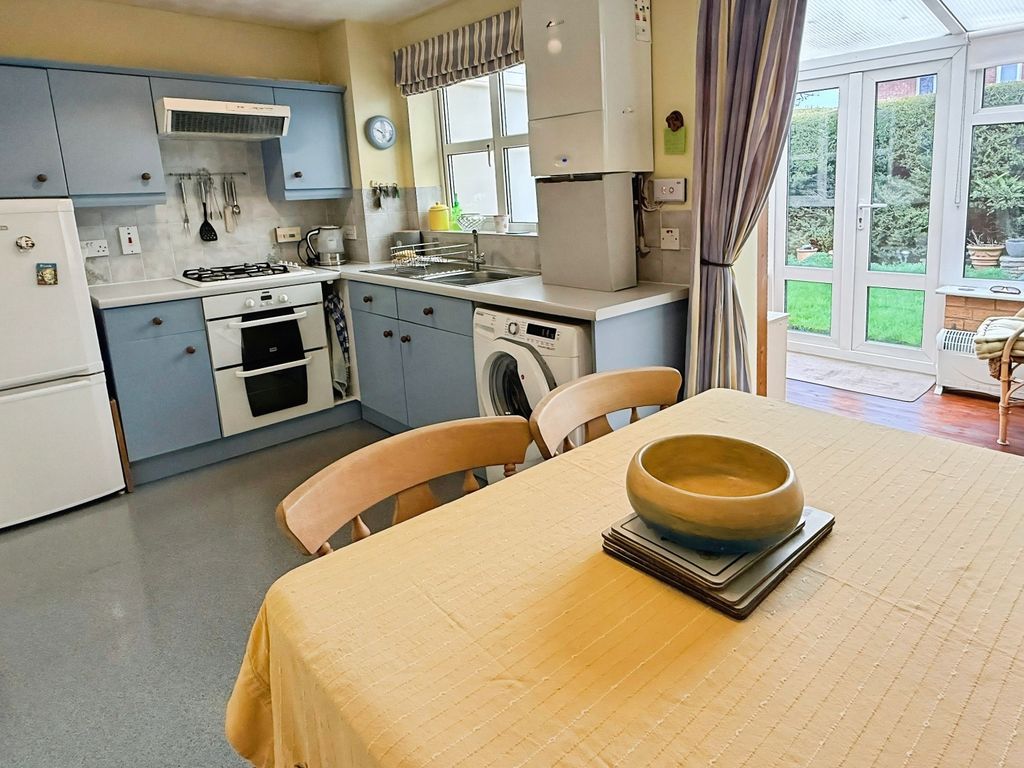 Property photo 2 of 20