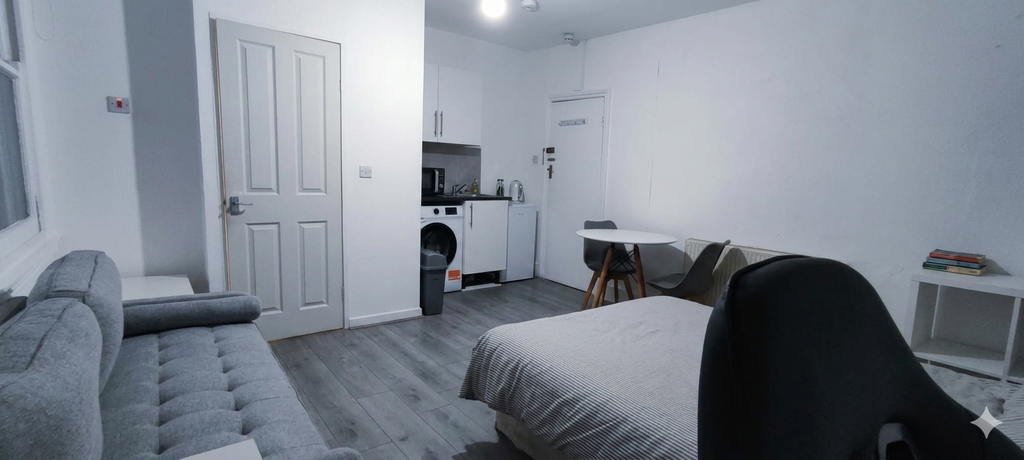 Property photo 3 of 4