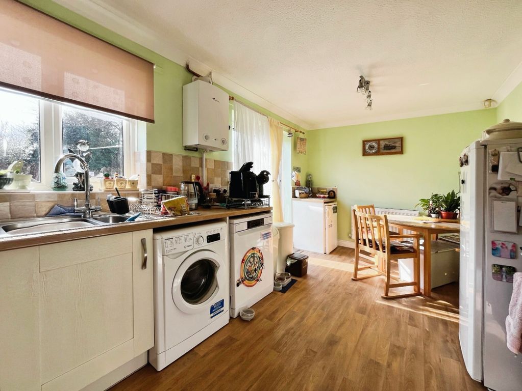 Property photo 2 of 19 4034174