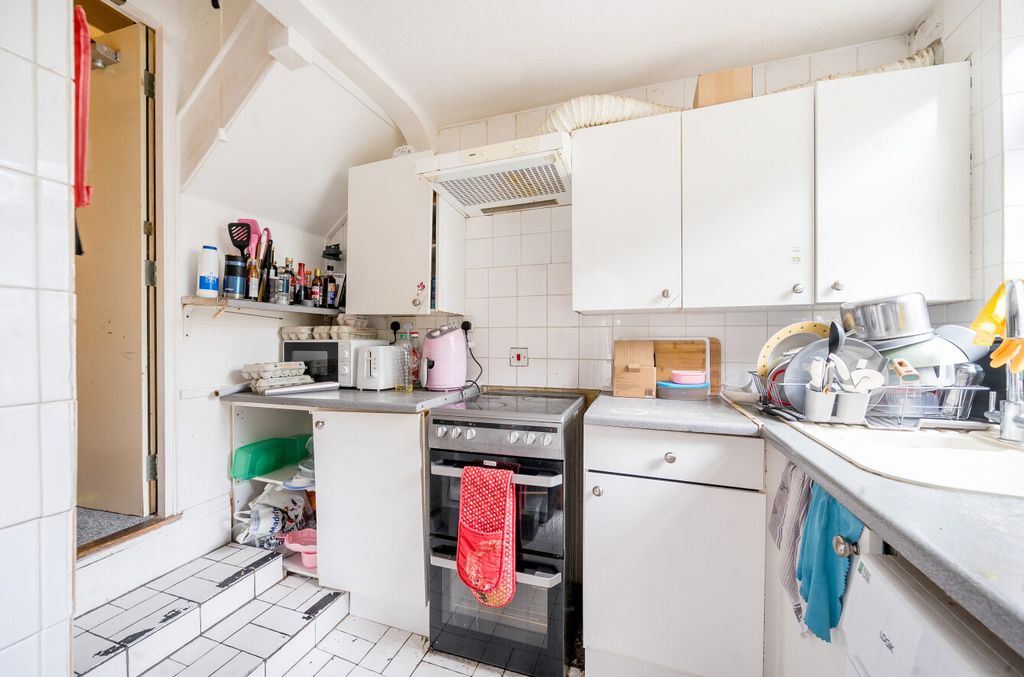 Property photo 3 of 14 1471692-20-6A32c5...