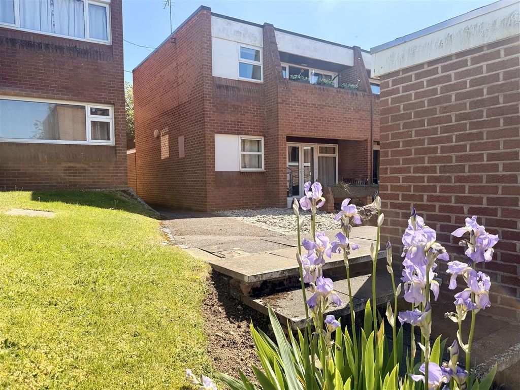 Property photo 1 of 13 1