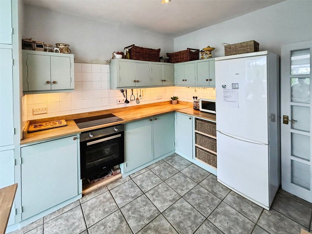 Property photo 2 of 27 Picture No. 38