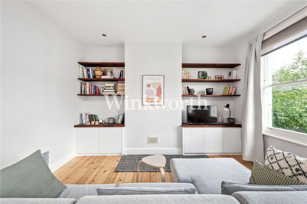 Property photo 3 of 21 Picture No. 19