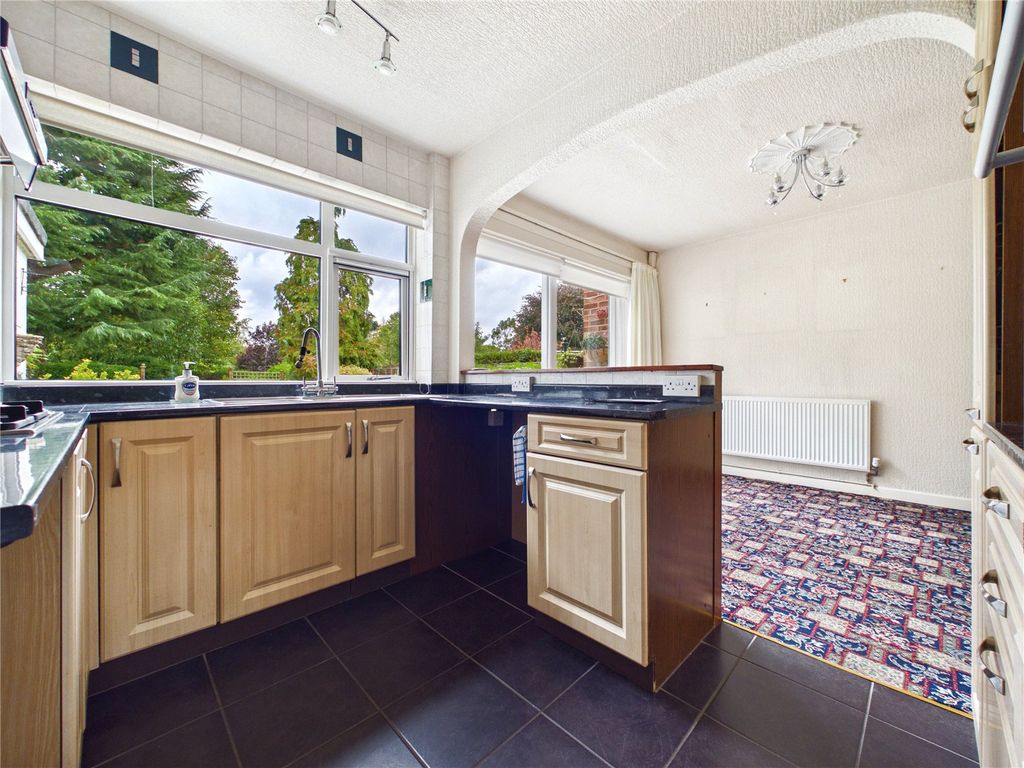 Property photo 2 of 18 Picture No. 17