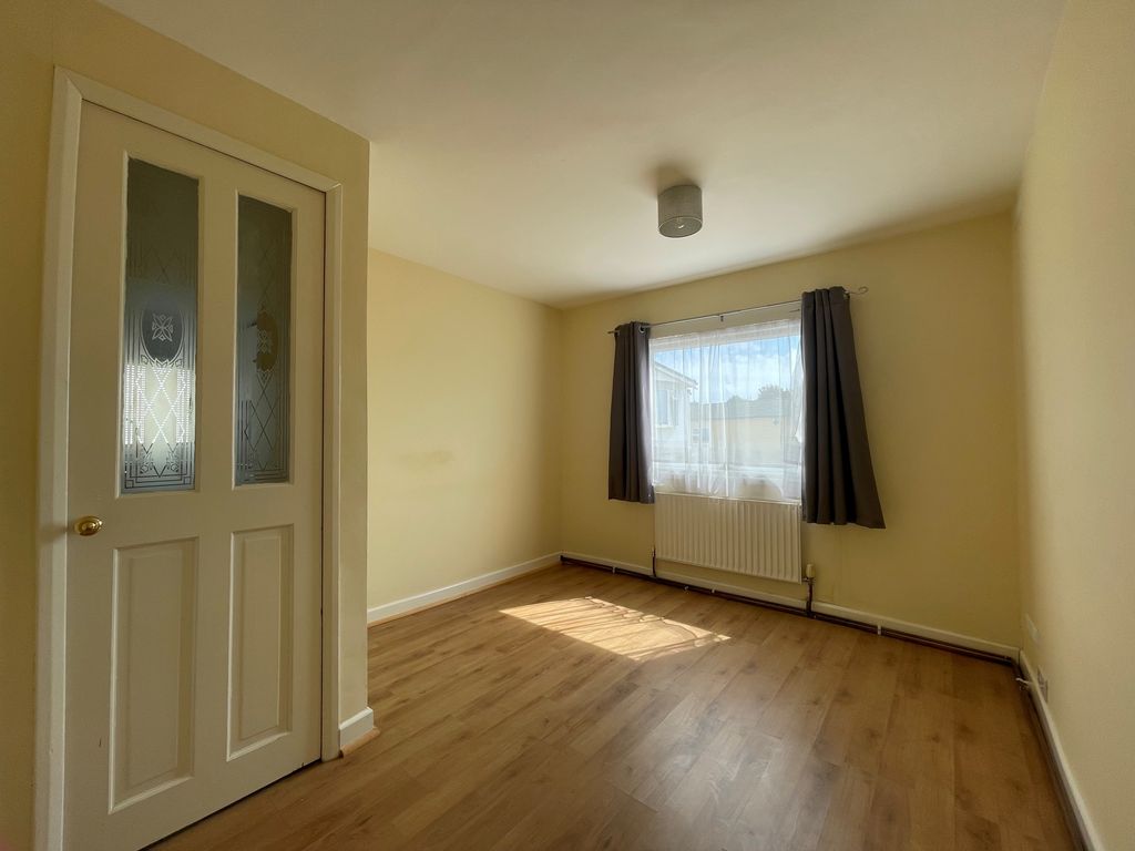 Property photo 3 of 8 Image
