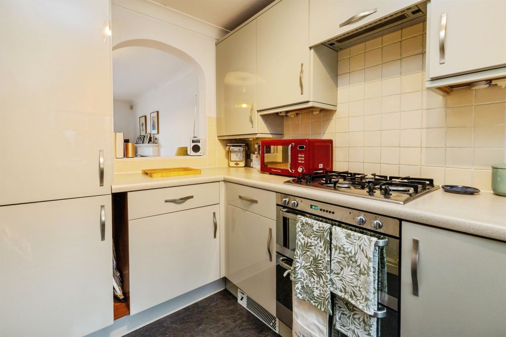 Property photo 3 of 15