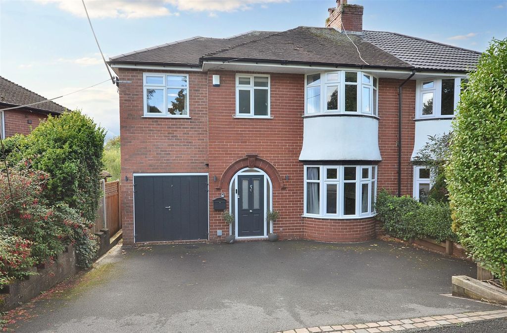 Property photo 1 of 28