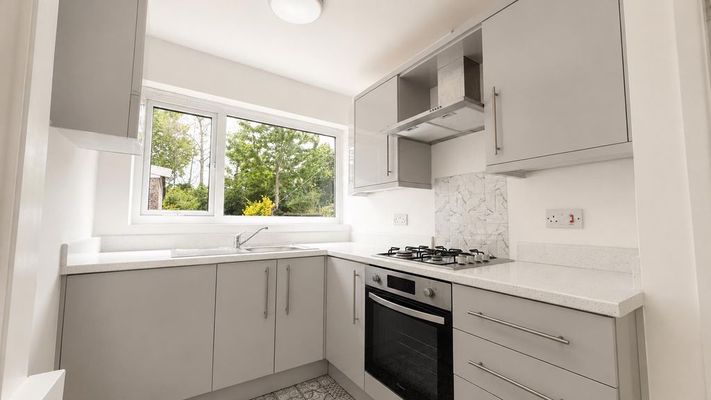 Property photo 3 of 7 86Bb7F52-Fd64-4625-B1A3-E5431F0c07B4.Png