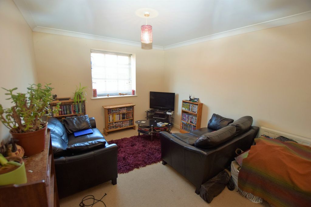 Property photo 2 of 7