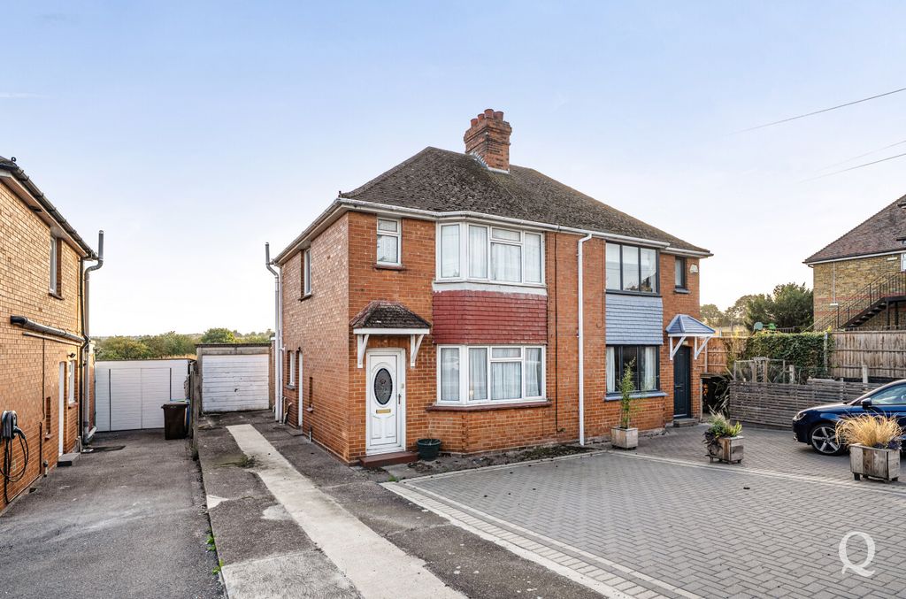 Property photo 1 of 23 1Edc028A-E0Fc-442...