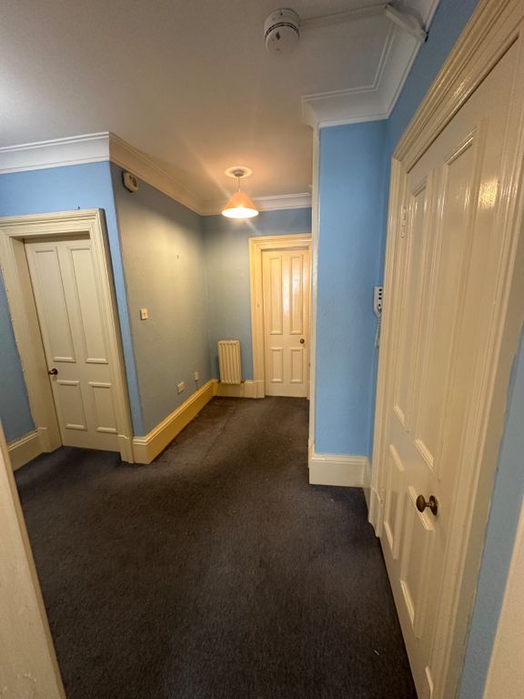 Property photo 3 of 10 Picture No. 02