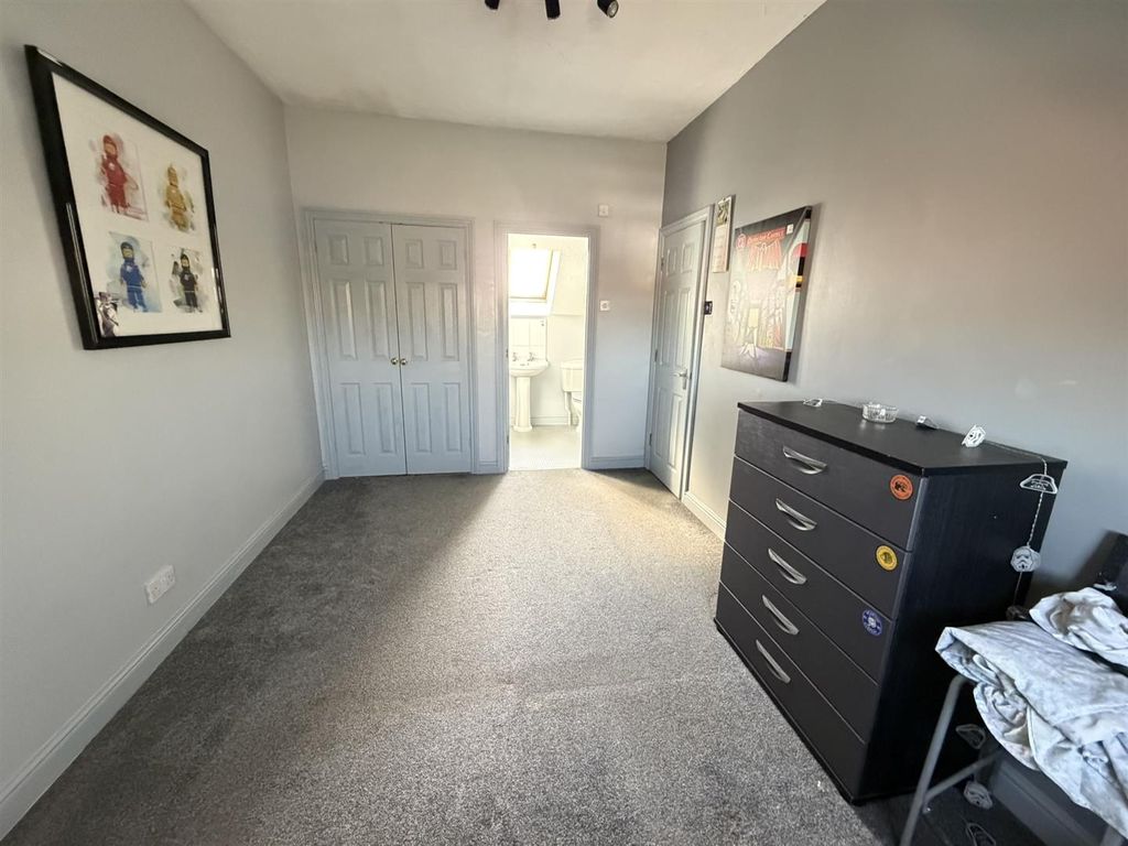 Additional image 19 of 5 bed property for saleNightingale Close, Daventry NN11