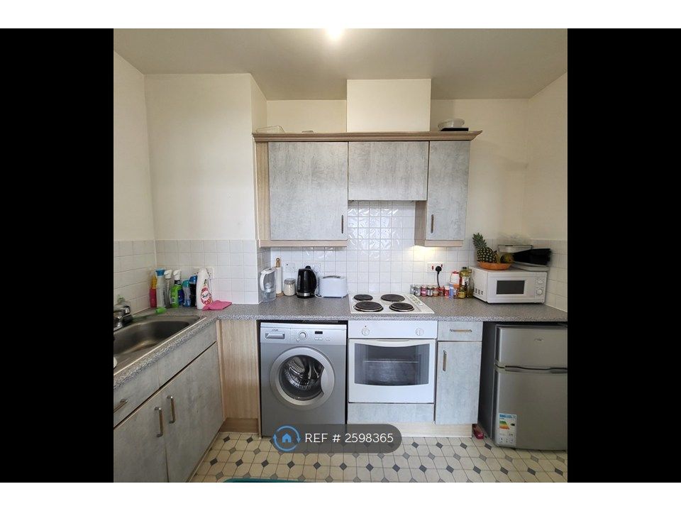 Property photo 2 of 12