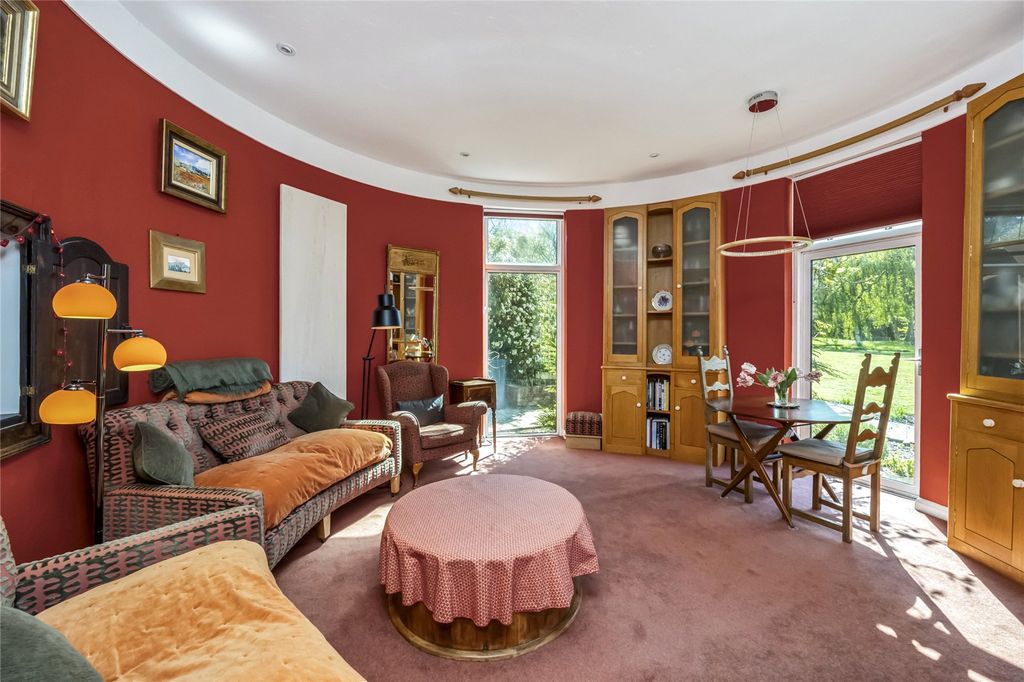 Property photo 3 of 32 Sitting Room