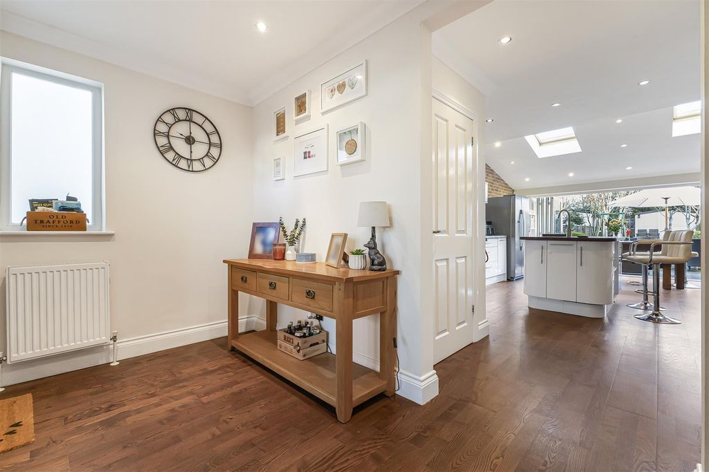 Property photo 2 of 21 B2G_5599.Jpg