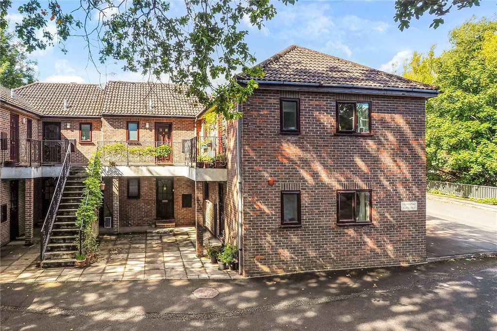 Property photo 1 of 7 Main Elevation
