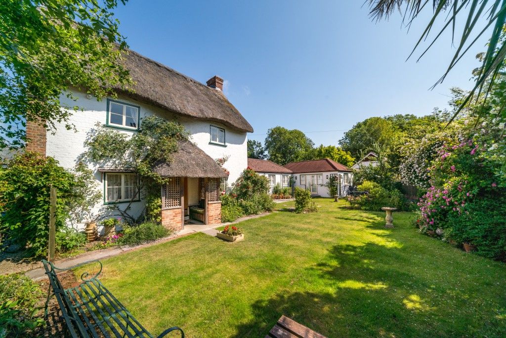 Property photo 1 of 23 Thatched Cottage And Gardens