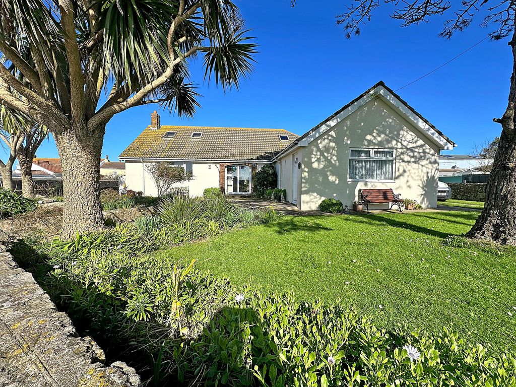Property photo 1 of 25