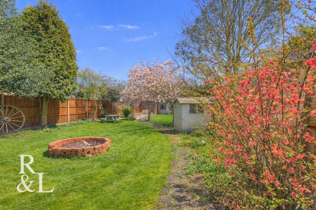 Property photo 2 of 25 49 Ticknall Road (3).Png