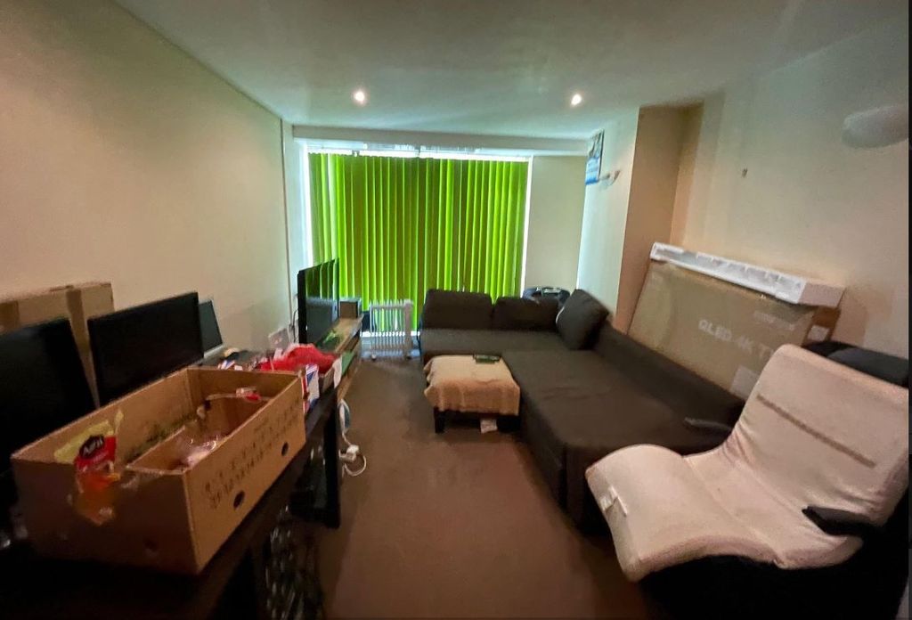 Property photo 2 of 8