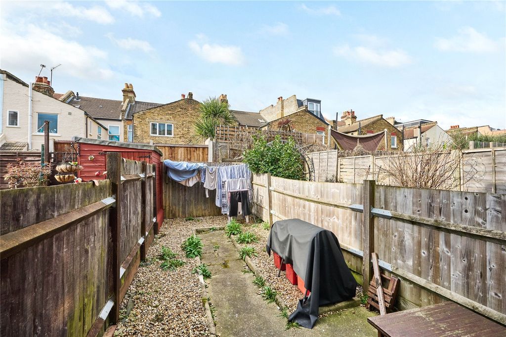Property photo 3 of 11 Picture No. 05