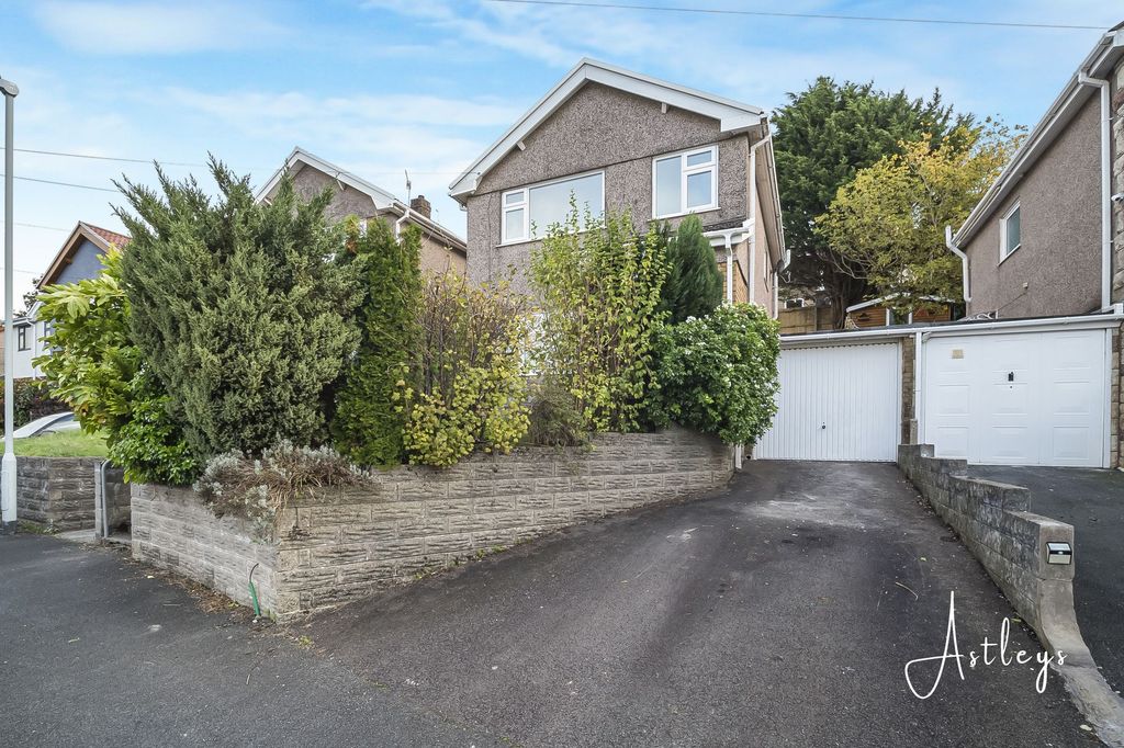 Property photo 1 of 30