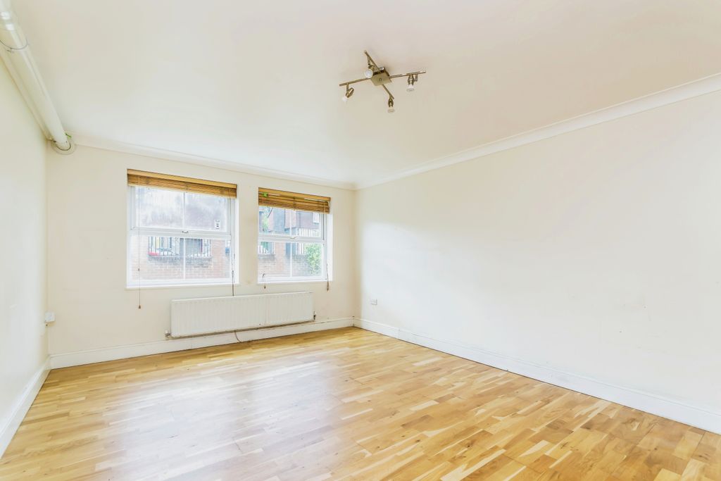 Property photo 2 of 16 Photography