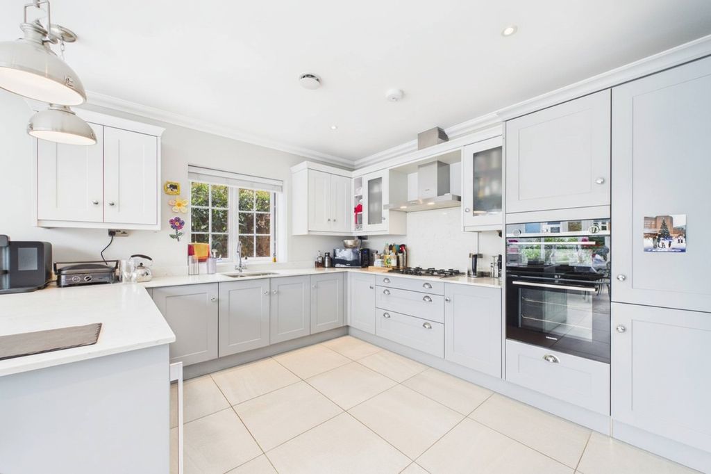 Property photo 2 of 17 Picture No. 43