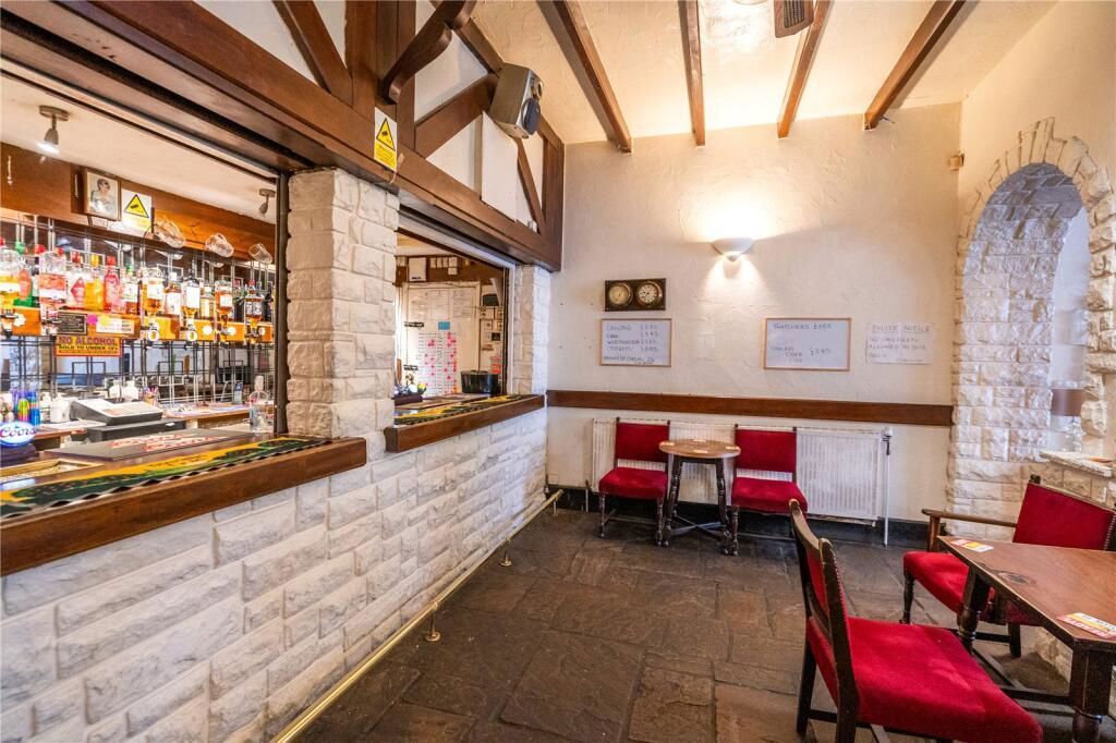 Property photo 2 of 22