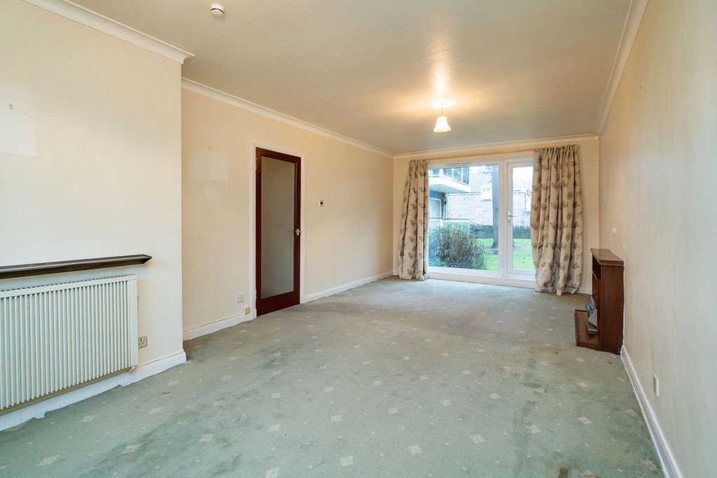 Property photo 2 of 38