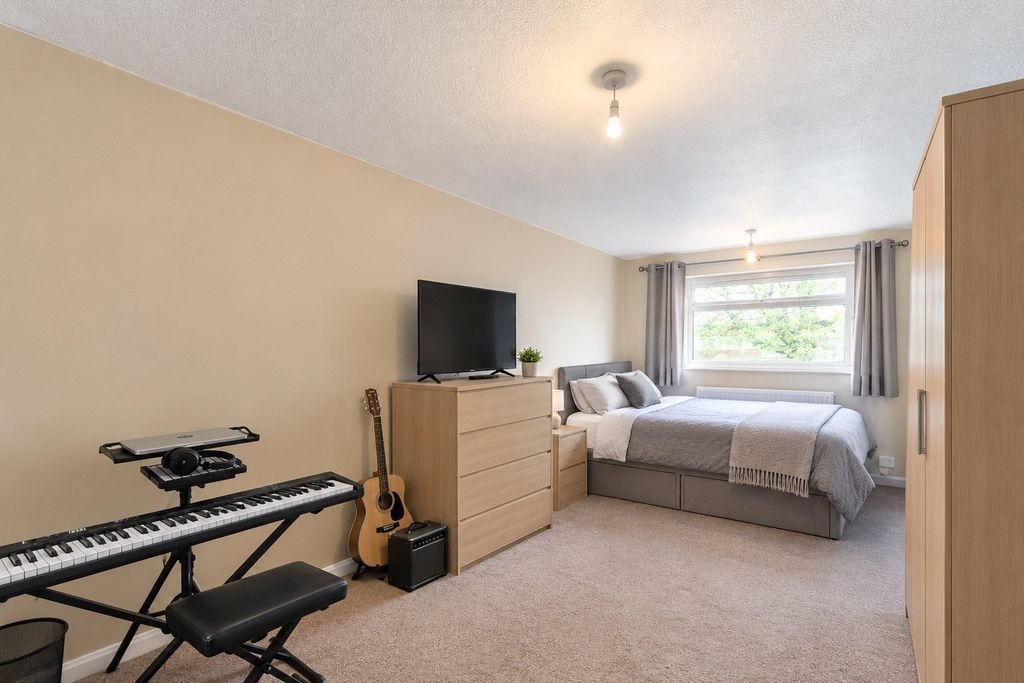 Property photo 2 of 5 Picture No. 04