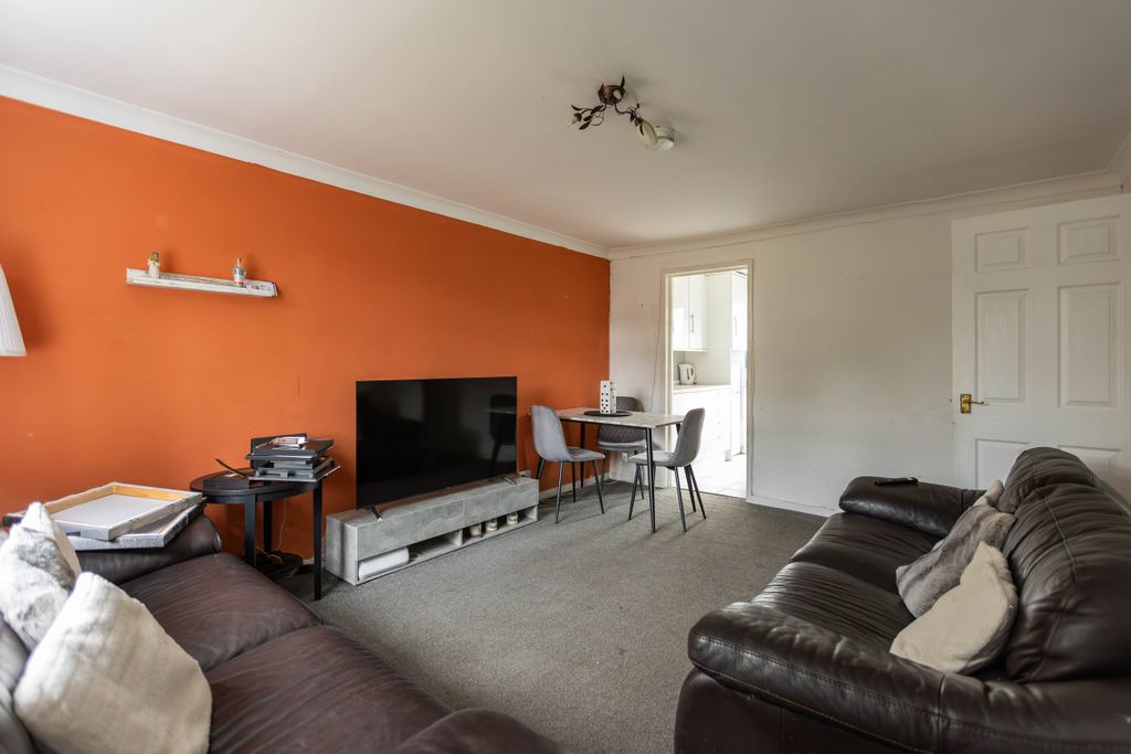 Property photo 2 of 22