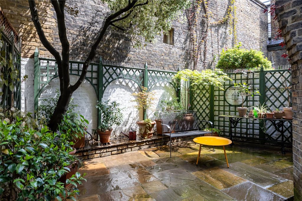 Property photo 1 of 15 Garden