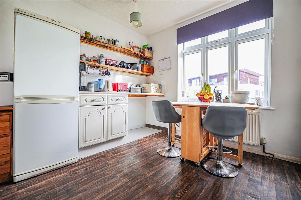 Property photo 3 of 22 980A8833-1.Png