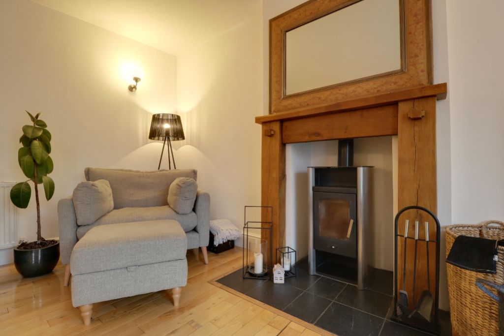 Property photo 3 of 23 Fireplace