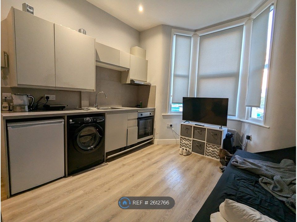 Property photo 3 of 5